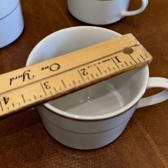 Set Of 3 New Traditions White Porcelain Cups With Gold Trim - Picture 6 of 6